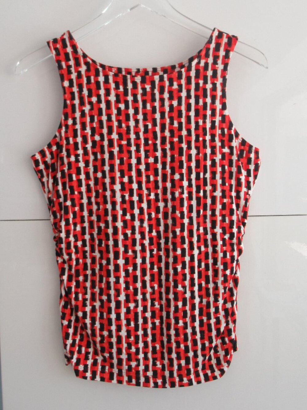 ZOZO Women' Sleeveless Blouse Round Neck Stretch Fabric, Red and Multicolor